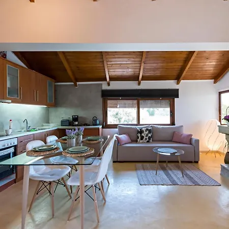 Apartment Seaside Heaven - Sunset Views Close To The Beach Kalamata