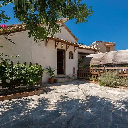 Seaside Heaven - Sunset Views Close To The Beach Kalamata